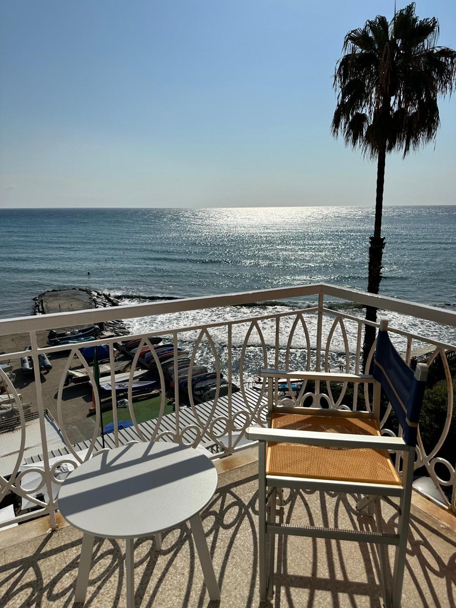 Hotel Golfo E Palme Diano Marina Exterior foto