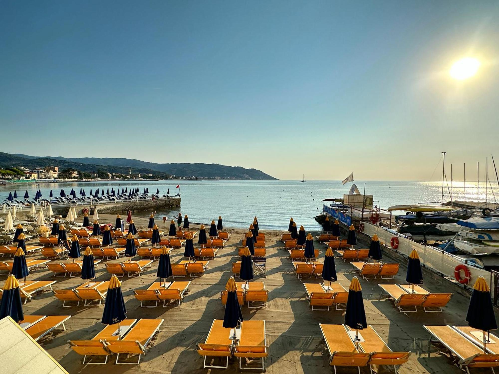 Hotel Golfo E Palme Diano Marina Exterior foto